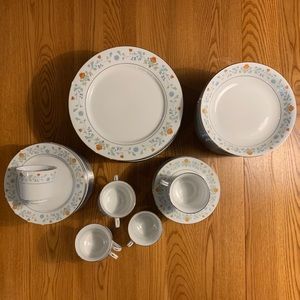 Dinnerware China set